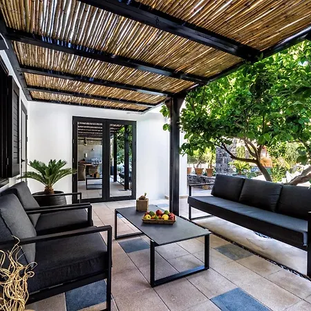 Villa Halo 100m Next To The With Private Pool Ligaria (Crete)